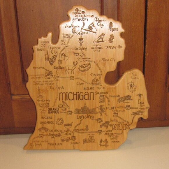 Bamboo Cutting Board Michigan state map - Picture 1 of 3